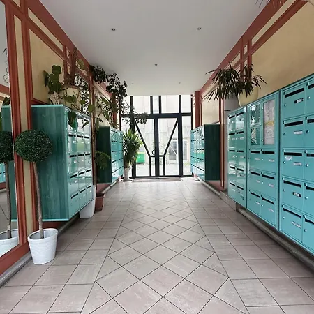 Avec Balcon Apartamento *